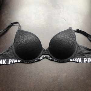 Black Victoria’s Secret Wear Everywhere Bra 32C